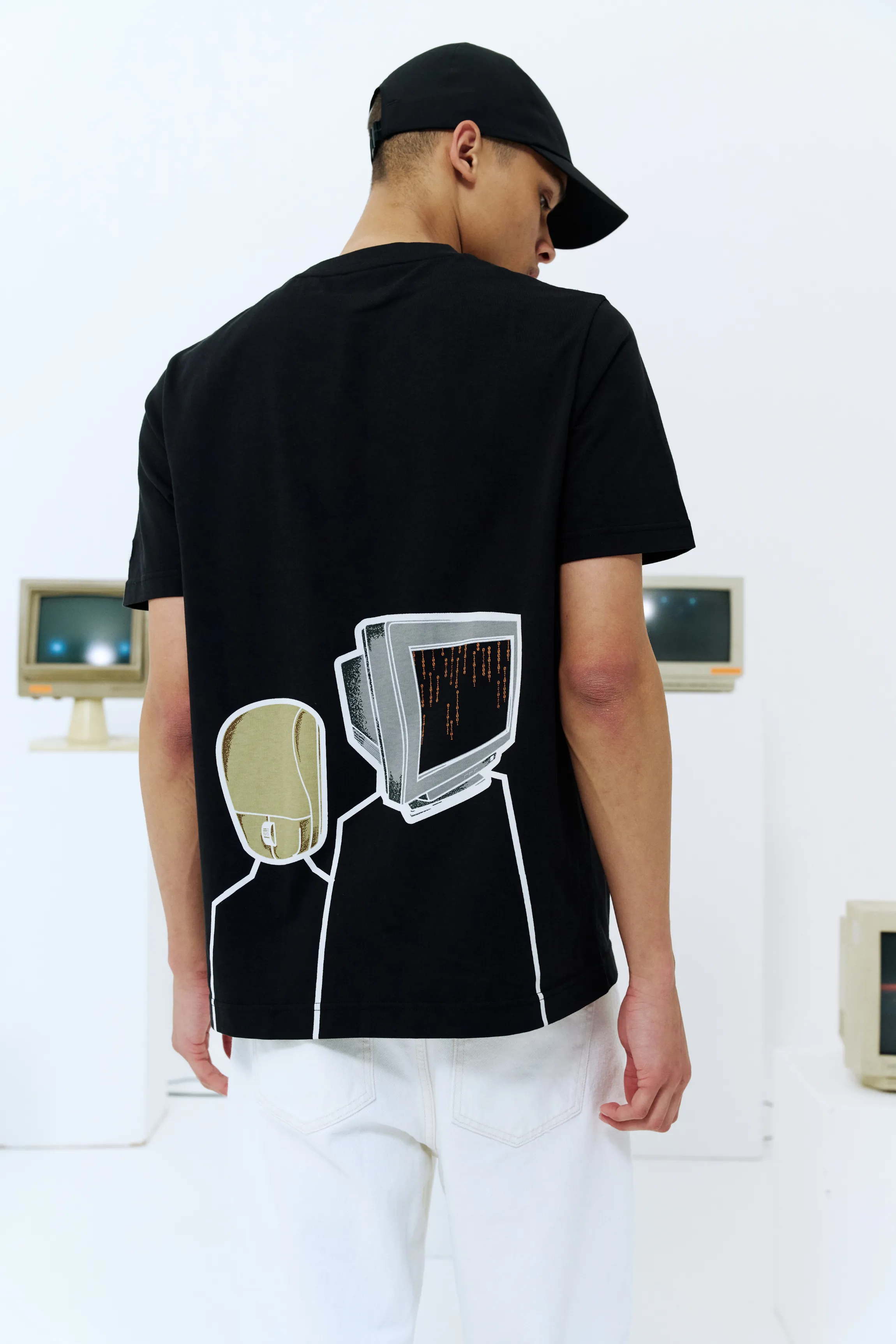 DreamHack Digital Frequency Graphic Short Sleeve T-Shirt Black