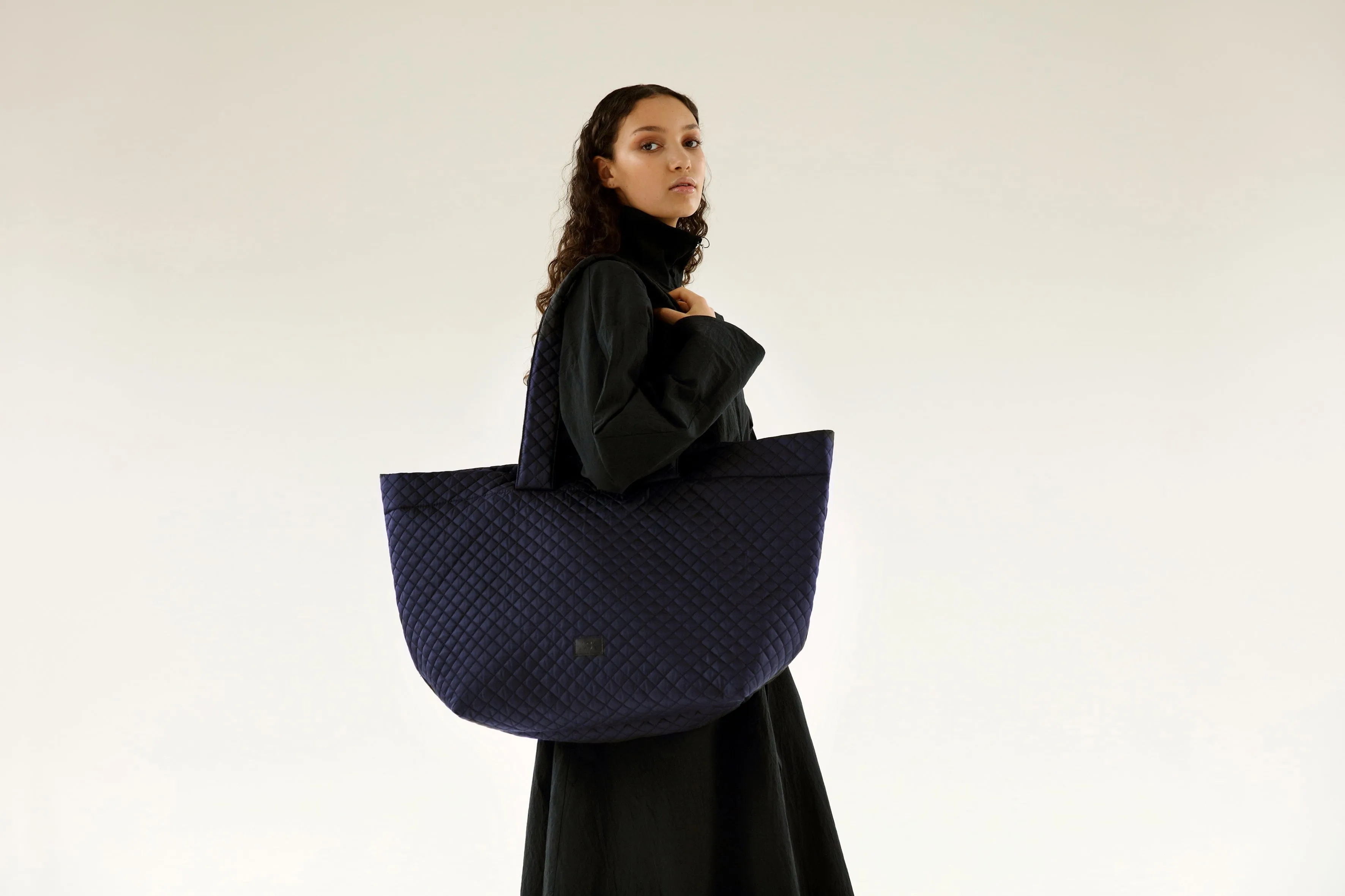 Emma ECONYL Vegan Tote | Navy