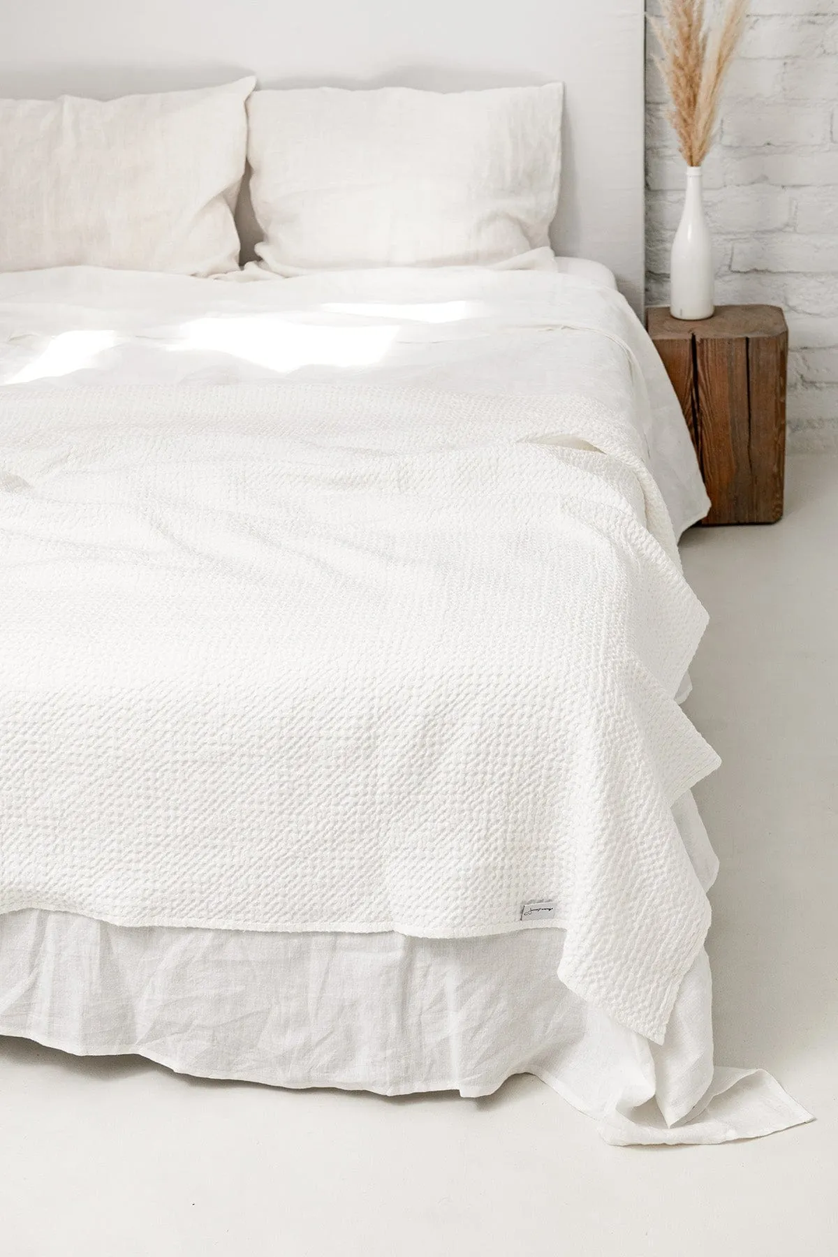 Linen Waffle Bed Throw | White