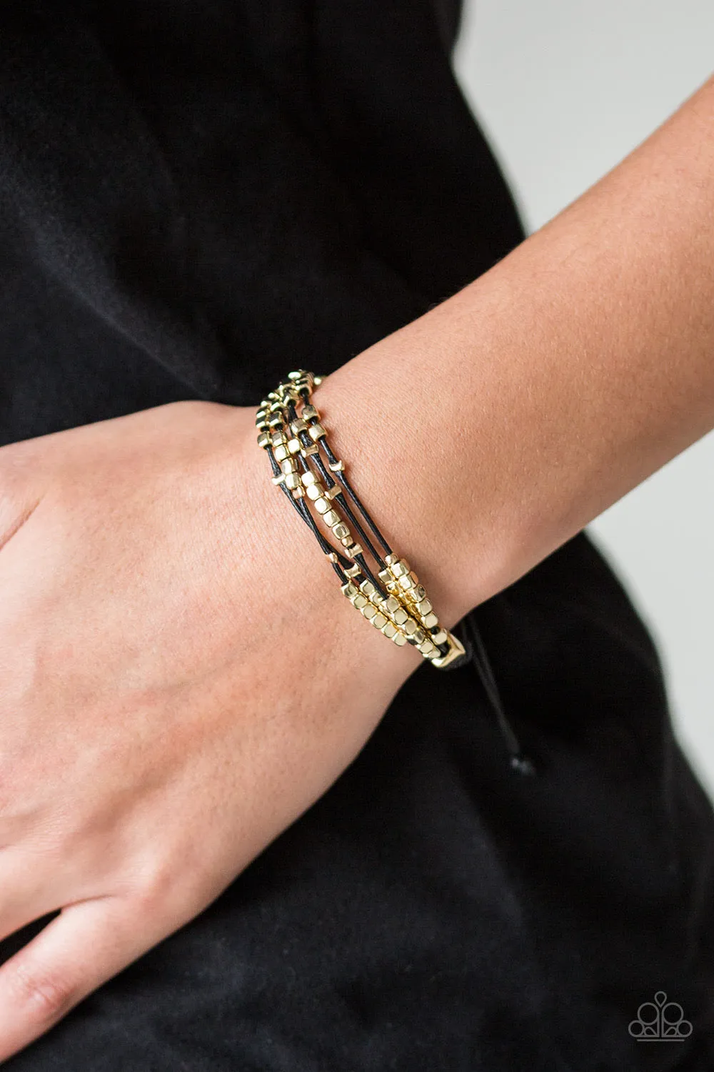 Modern Minimalism Gold-Bracelet