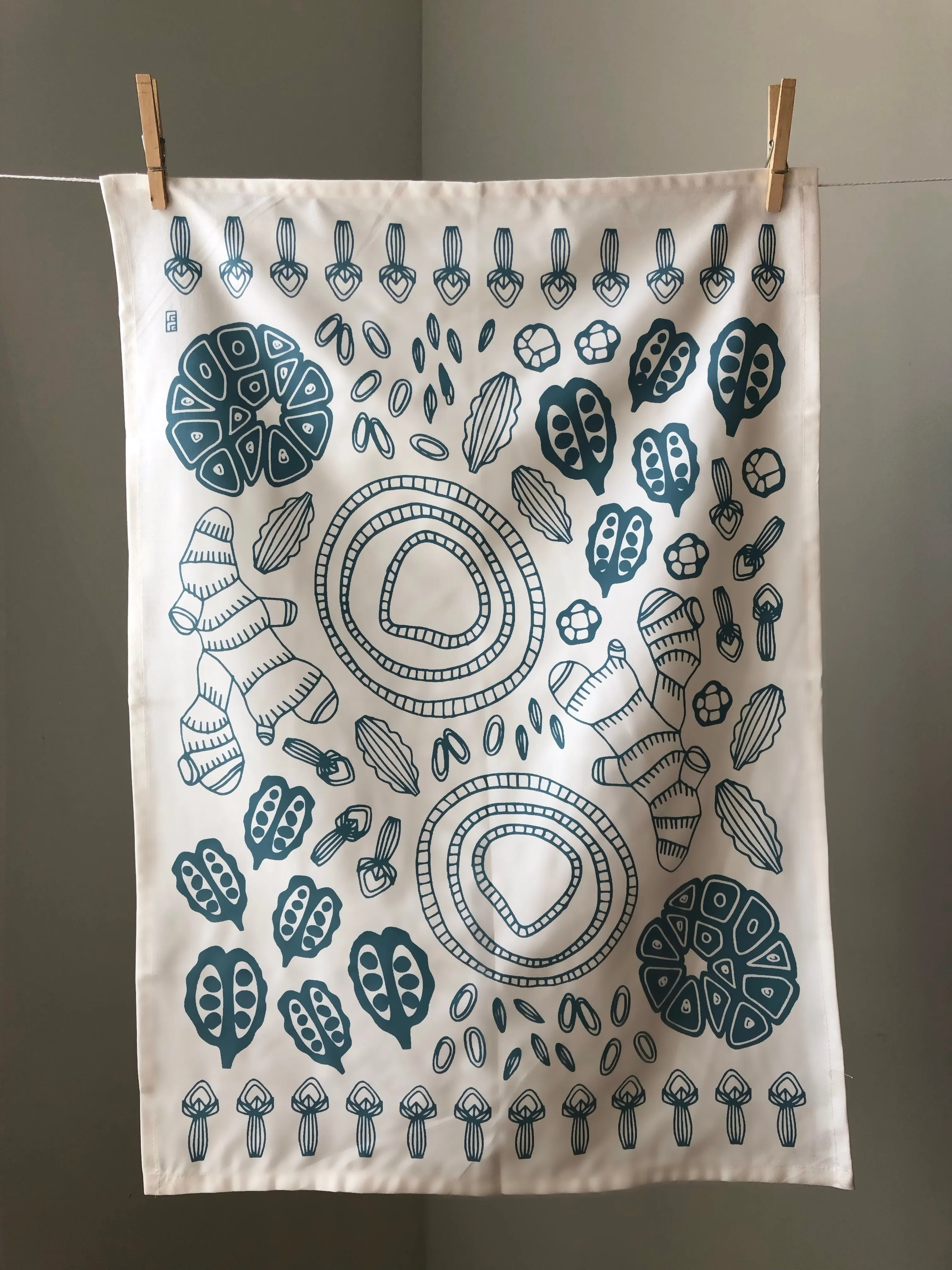 Pilau Tea Towel by Lulu Kitololo