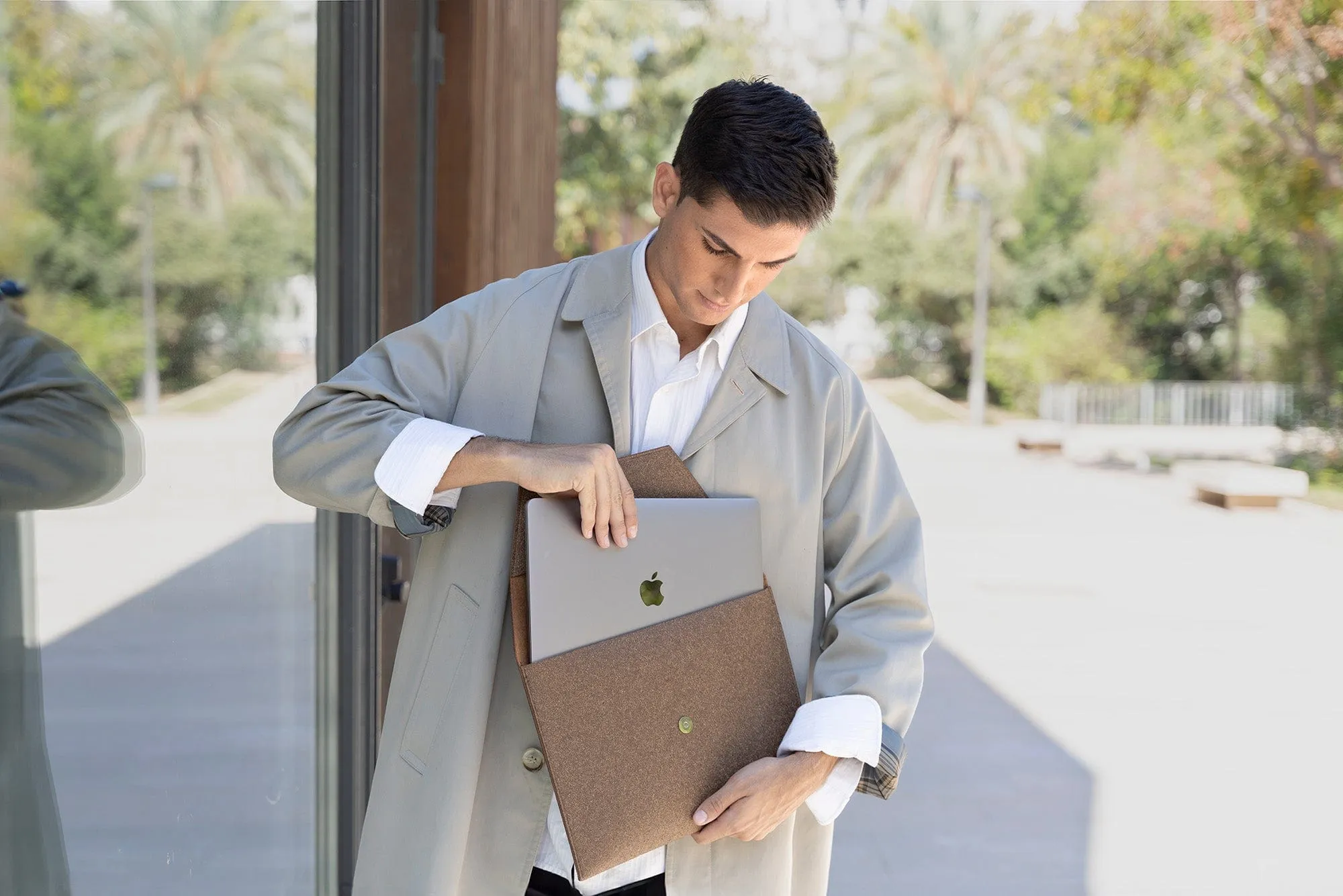 Protect Palm Leather Laptop Sleeve | Brown