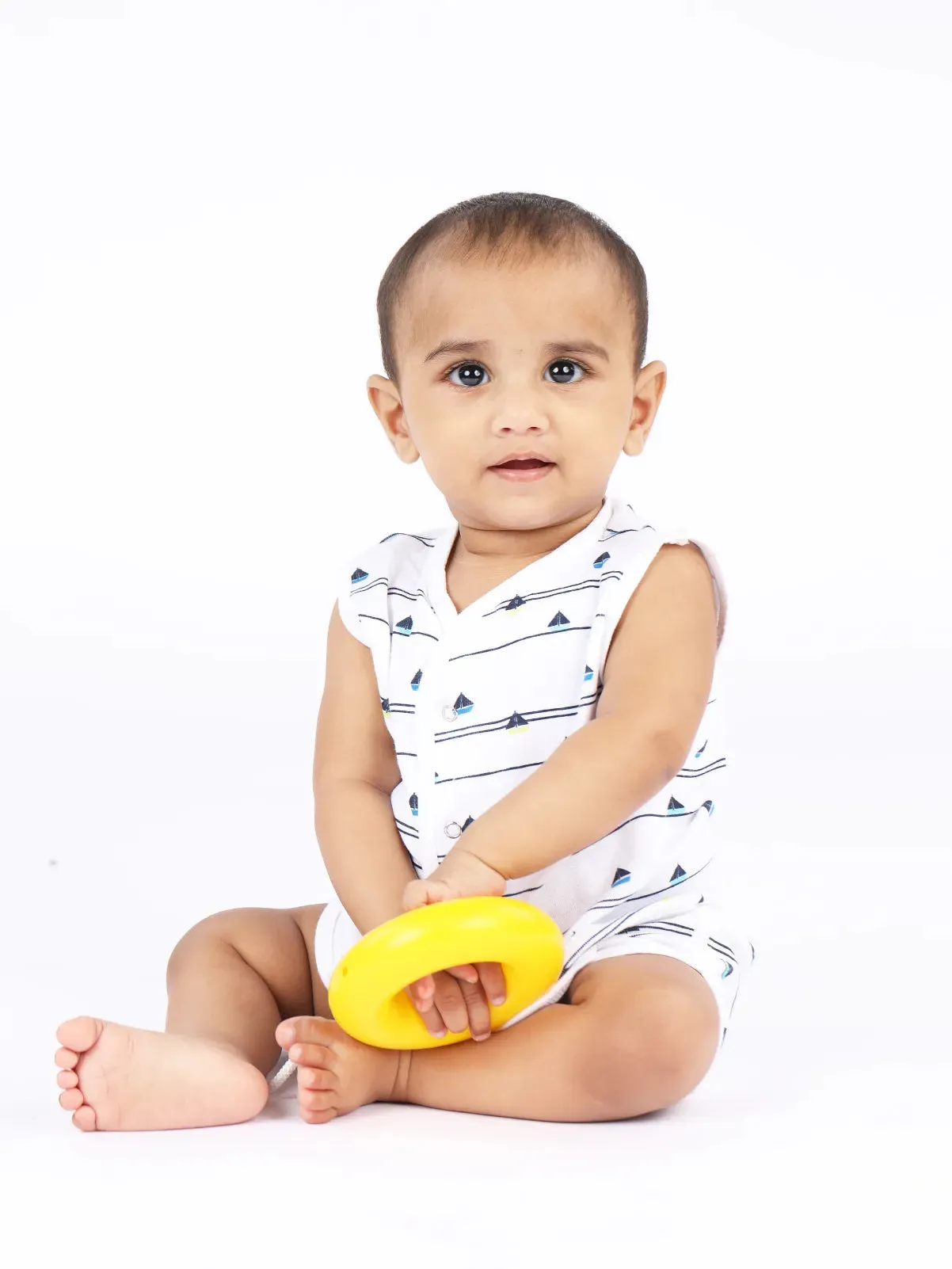 Sleeveless white & line pattern jabla set  for baby