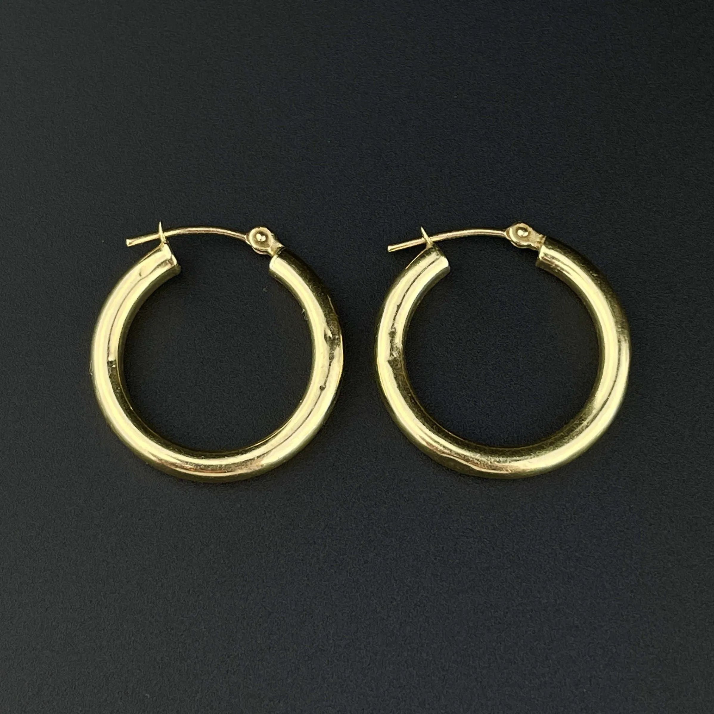 Vintage 14K Solid Gold Huggie Style Hoop Earrings