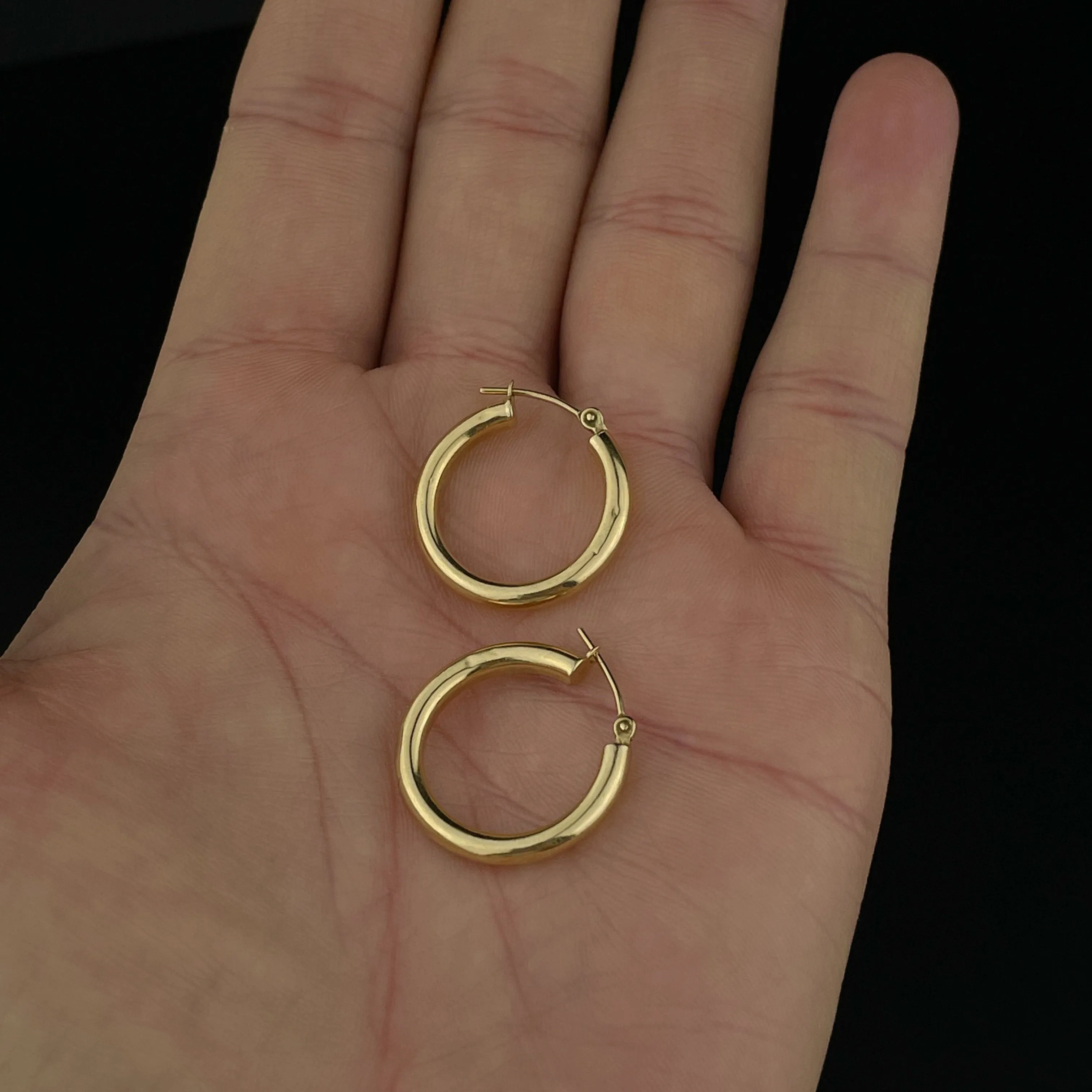 Vintage 14K Solid Gold Huggie Style Hoop Earrings