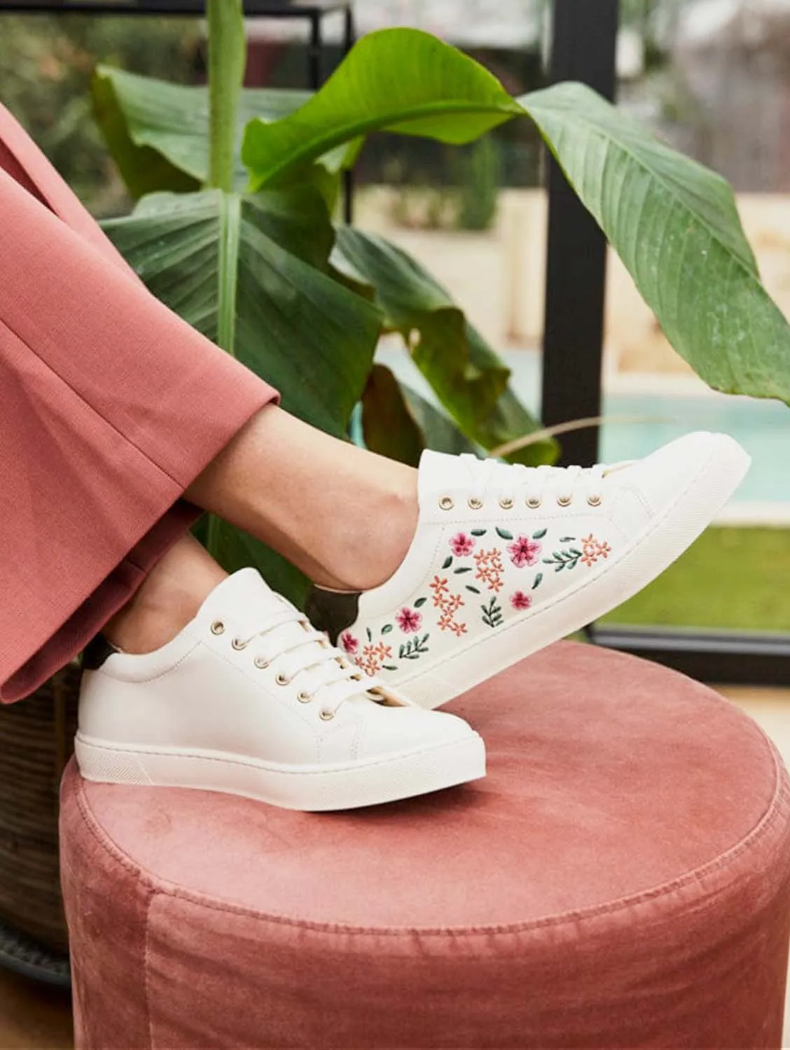 Virevolte Recycled Grain Leather Embroidered Vegan Sneakers | Primrose